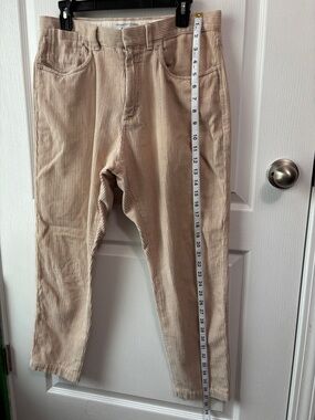 Reiss Light Beige men’s Corduroy Trousers.32 waist.